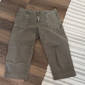 Kut from the Kloth Olive Green High Rise Ashton Barrel Leg Pants. Size 16